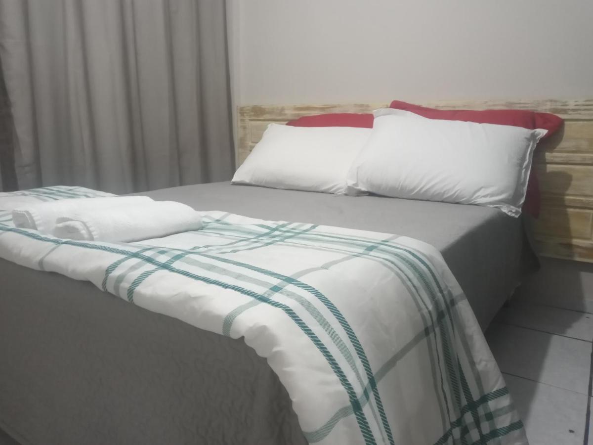 Elegante Apartamento no centro de Curitiba Exterior foto